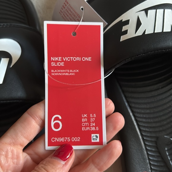 NWT Nike Victori One Slides Size 6 - Picture 3 of 4